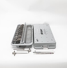 Stryker 300-027-101 Conquest Arthroscopy Instrument Set