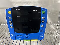 Carescape V100 Vital Signs Monitor with Rolling Stand